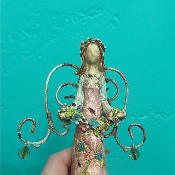 Floral Angel Figurine - Picture 5 of 5